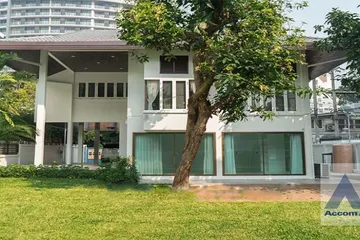 3 Bedroom House for sale in Langsuan, Bangkok near BTS Ploen Chit