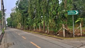 Land for sale in Bang Kapi, Bangkok near MRT Pradit Manutham