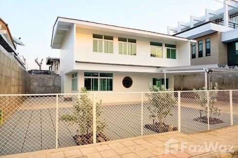 3 Bedroom House for rent in Khlong Chan, Bangkok