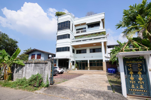 5 Bedroom House for sale in Bang Chak, Bangkok near BTS Punnawithi