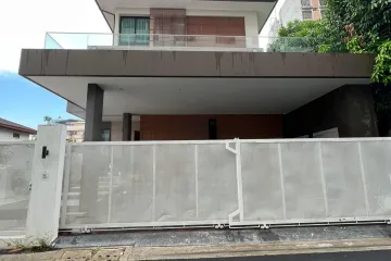 7 Bedroom House for rent in Phaya Thai, Bangkok near BTS Ari