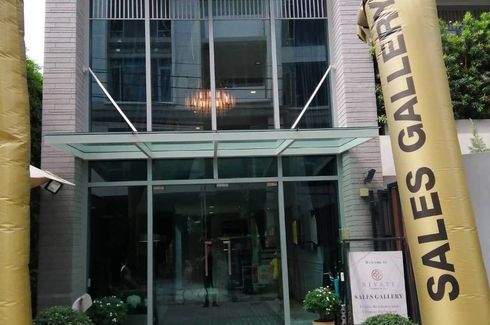 3 Bedroom Townhouse for rent in Khlong Tan Nuea, Bangkok