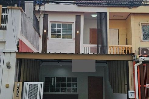 2 Bedroom Townhouse for sale in Hua Mak, Bangkok near MRT Yaek Lam Sali