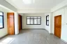 6 Bedroom Townhouse for sale in Din Daeng, Bangkok near MRT Phra Ram 9