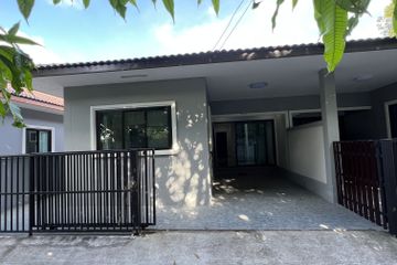 3 Bedroom Townhouse for rent in Surasak, Chonburi