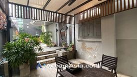 99 Bedroom House for rent in Silom, Bangkok near BTS Chong Nonsi