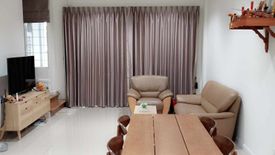 3 Bedroom Townhouse for rent in Baan Wiranphat Exclusive, Dokmai, Bangkok