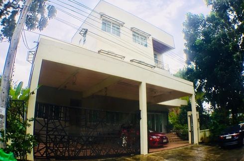 5 Bedroom House for sale in Saphan Sung, Bangkok