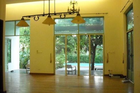 3 Bedroom Villa for sale in Phaya Thai, Bangkok near BTS Saphan Kwai