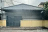 Warehouse / Factory for rent in Sam Sen Nok, Bangkok near MRT Ratchadaphisek