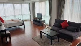 4 Bedroom Condo for rent in Sathorn Gallery Residences, Silom, Bangkok near BTS Surasak