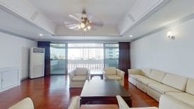 3 Bedroom Condo for rent in Govind Tower, Khlong Toei Nuea, Bangkok near BTS Nana