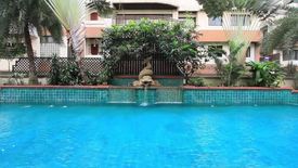 3 Bedroom Condo for rent in Kallista Mansion, Khlong Toei Nuea, Bangkok near BTS Nana