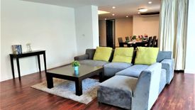 3 Bedroom Apartment for rent in Sathorn Gallery Residences, Silom, Bangkok near BTS Surasak