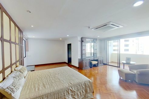 3 Bedroom Condo for rent in Hawaii Tower, Khlong Toei Nuea, Bangkok near MRT Sukhumvit