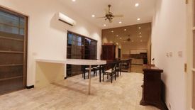 4 Bedroom Townhouse for rent in Langsuan, Bangkok near BTS Ploen Chit