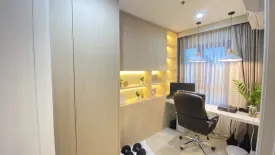 2 Bedroom Condo for sale in Life Asoke, Bang Kapi, Bangkok near MRT Phetchaburi