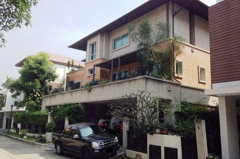 4 Bedroom House for sale in Baan Issara Rama 9, Khlong Chan, Bangkok near MRT Bang Kapi