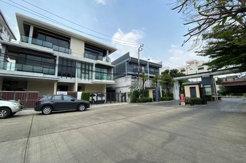 5 Bedroom House for sale in Baan Klang Muang Ratchada 36, Chan Kasem, Bangkok