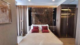 1 Bedroom Condo for sale in Si Phraya, Bangkok near MRT Sam Yan