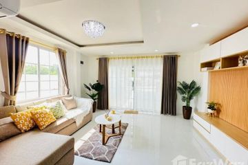 2 Bedroom Townhouse for sale in Rattanakorn Village 18, Na Kluea, Chonburi