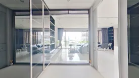2 Bedroom Condo for sale in Vittorio, Khlong Tan Nuea, Bangkok near BTS Phrom Phong