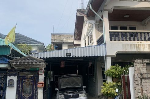 4 Bedroom House for sale in Bang Khlo, Bangkok