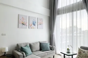 2 Bedroom Condo for sale in Downtown Forty Nine, Khlong Tan Nuea, Bangkok near BTS Phrom Phong