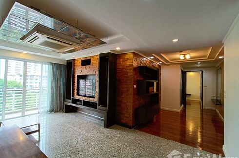 2 Bedroom Condo for sale in The Avenue Sukhumvit 61, Khlong Tan Nuea, Bangkok near BTS Ekkamai