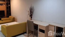 1 Bedroom Condo for rent in Sukhumvit Living Town, Khlong Toei Nuea, Bangkok near MRT Phetchaburi