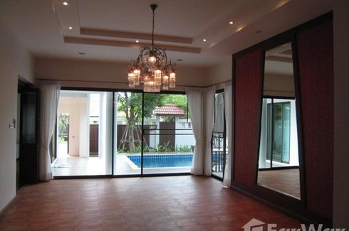 4 Bedroom House for rent in Bang Kapi, Bangkok near MRT Pradit Manutham