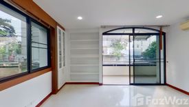 3 Bedroom Townhouse for rent in Private Sukhumvit, Khlong Tan Nuea, Bangkok near BTS Thong Lo