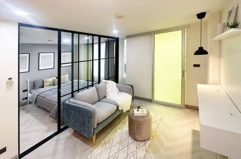 1 Bedroom Condo for sale in The Colory Vivid, Huai Khwang, Bangkok near MRT Huai Khwang