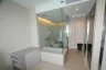 1 Bedroom Condo for rent in The Room Sukhumvit 21, Khlong Toei Nuea, Bangkok near MRT Sukhumvit