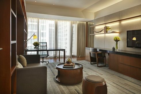 Apartment for rent in Hansar Rajdamri, Lumpini, Bangkok near BTS Chit Lom