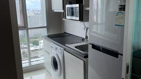 2 Bedroom Condo for sale in Life Ratchadapisek, Huai Khwang, Bangkok near MRT Huai Khwang