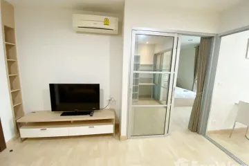 1 Bedroom Condo for rent in Rhythm Ratchada, Sam Sen Nok, Bangkok near MRT Ratchadaphisek