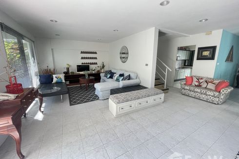 3 Bedroom Condo for rent in Kiarti Thanee City Mansion, Khlong Toei Nuea, Bangkok near BTS Asoke