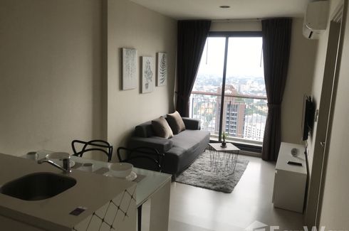 1 Bedroom Condo for rent in Rhythm Sukhumvit 42, Phra Khanong, Bangkok near BTS Ekkamai