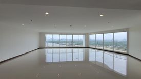 4 Bedroom Condo for rent in Supalai Prima Riva, Chong Nonsi, Bangkok