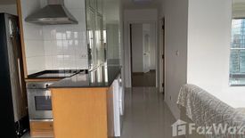 2 Bedroom Condo for rent in Silom Suite, Silom, Bangkok near BTS Chong Nonsi