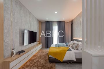 6 Bedroom House for sale in 98 Lakeville Mabprachan, Pong, Chonburi