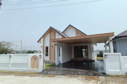 3 Bedroom House for sale in Talat Khwan, Chiang Mai