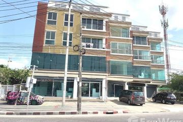 3 Bedroom Townhouse for rent in Dokmai, Bangkok