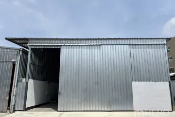 Warehouse / Factory for rent in Saphan Sung, Bangkok
