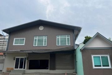 Warehouse / Factory for rent in Dokmai, Bangkok