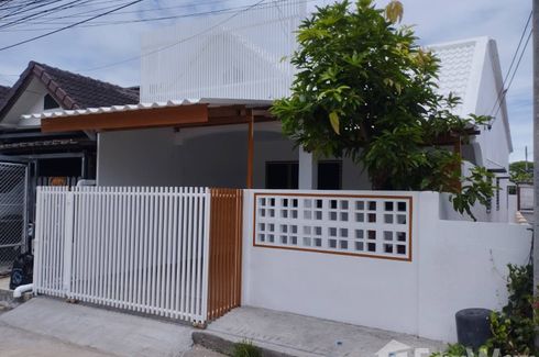 2 Bedroom Townhouse for sale in Ban Klang, Lamphun