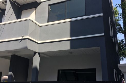 4 Bedroom Townhouse for sale in Prachathipat, Pathum Thani