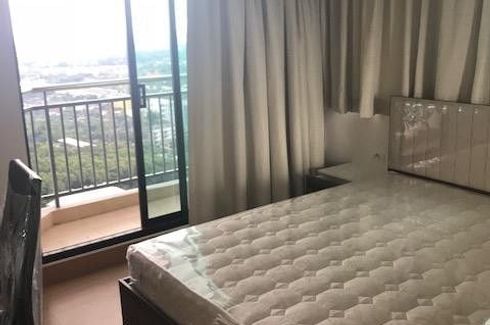 2 Bedroom Condo for sale in Bang Talat, Nonthaburi near MRT Si Rat