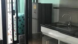 2 Bedroom Condo for rent in Khlong Toei Nuea, Bangkok near MRT Phetchaburi